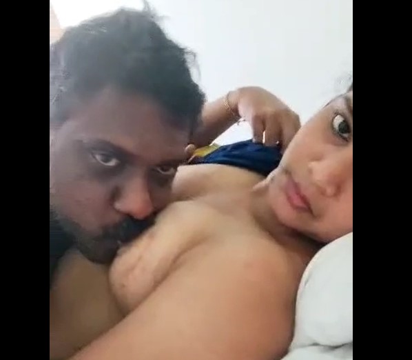 Tamil Sex of Bhabhi fucking with his driver Mydesi net 